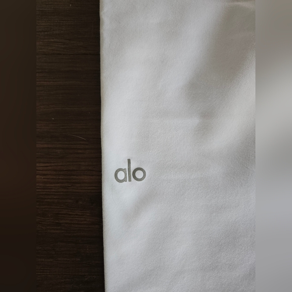 Alo NWT White Leggings S - Picture 3 of 9